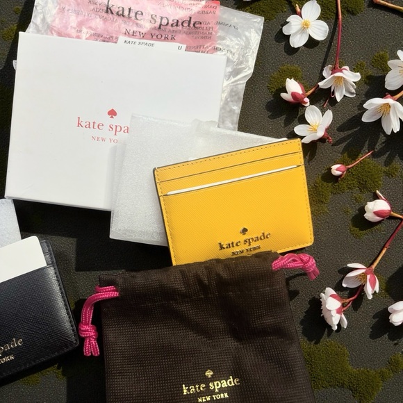 NWT Kate Spade Card Holder, Includes Matching Charm Loop - Picture 1 of 3